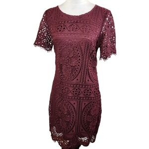 Skies are‎ Blue Lace Dress Womens Small Burgundy Short Sleeve Holiday Cocktail